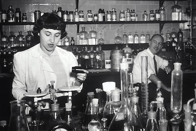 Woman scientist doing an experiment